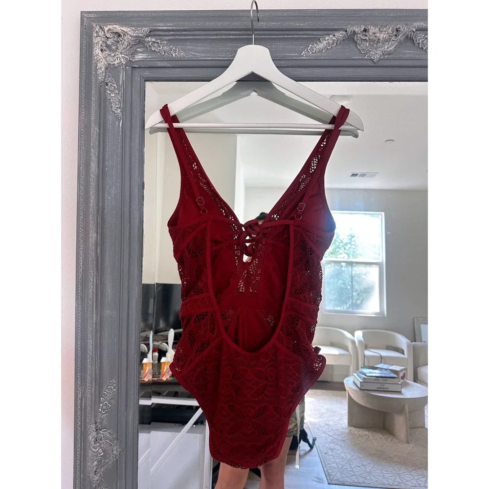 BECCA by Rebecca Virtue Crochet Plunge Neck One Piece Keyhole Swimsuit Maroon S